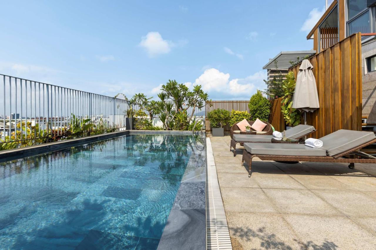 Moon Hotel And Apartment Da Nang Exterior photo